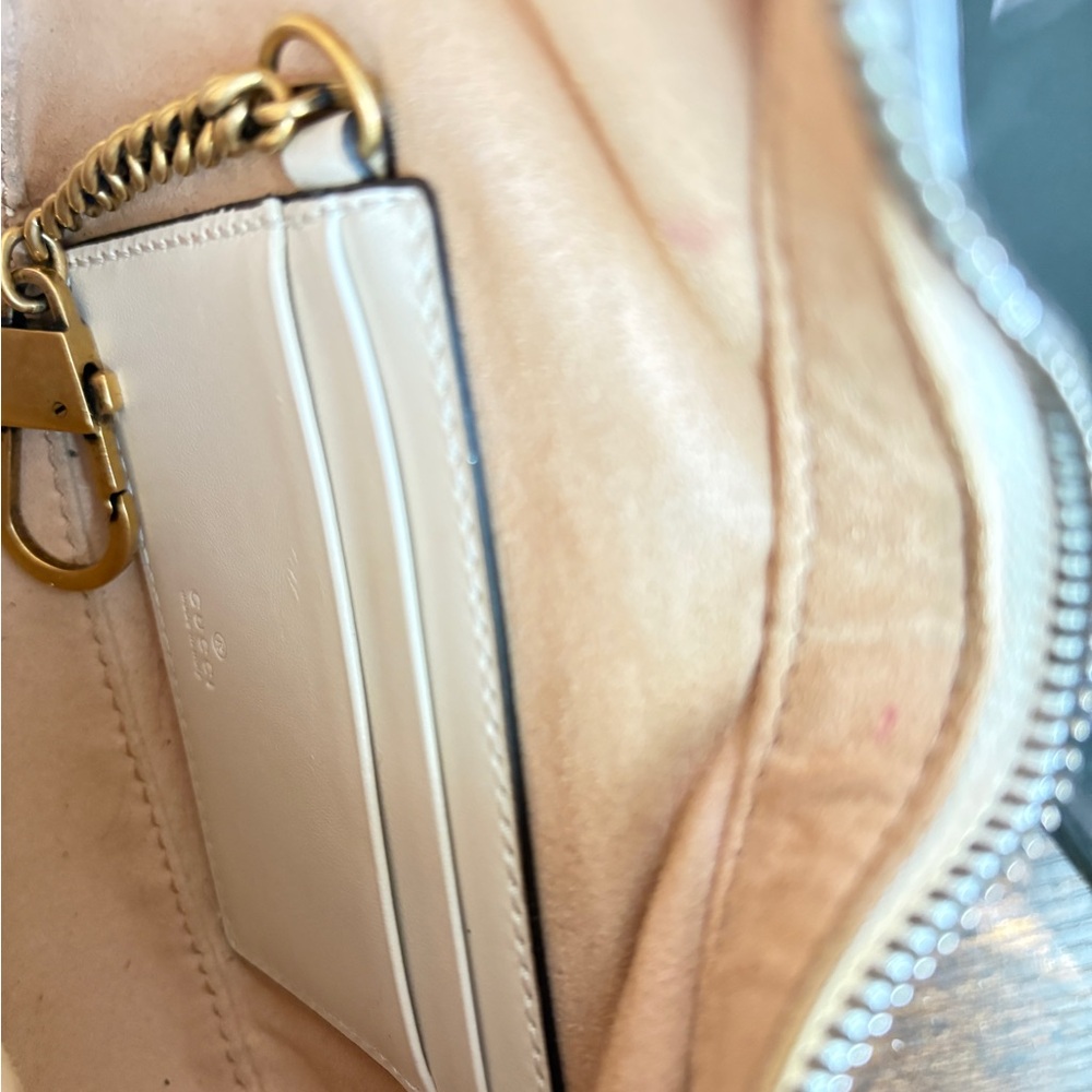 Gucci GG Marmont Chevron Crossbody Mini Half Moon Bag in Cream - Picture 9 of 11